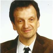 Professeur d'histoire-géographie et d'hébreu, motivé et pédagogue, tout entier voué au succès de son élève (tous âges). Léon